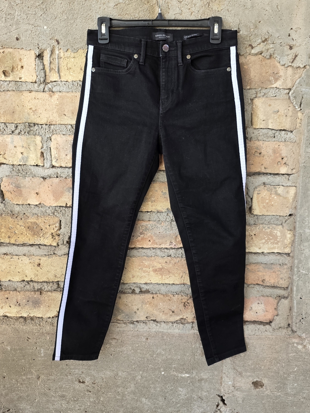 Banana Republic Black Mid-Rise Skinny Side Stripe Jeans - Size 28